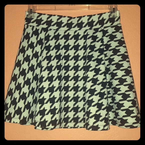 Decree Dresses & Skirts - 🖤Skater Skirt Decree Dresses & Skirts - 🖤Skater Skirt